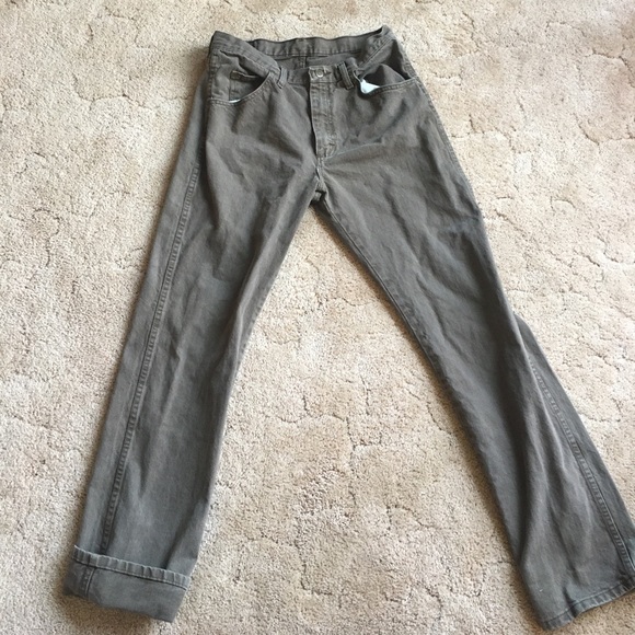 32 Brown mens wrangler jeans - Picture 1 of 3